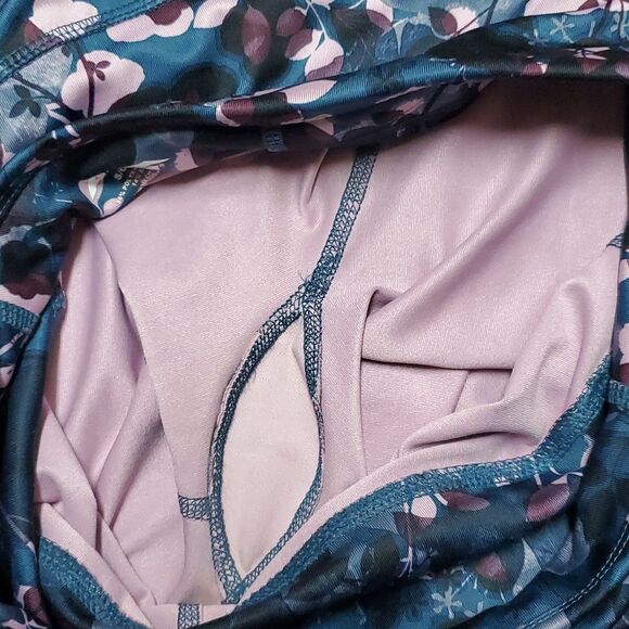 AVIA  Womens Floral Workout Capri Leggings - Picture 8 of 8